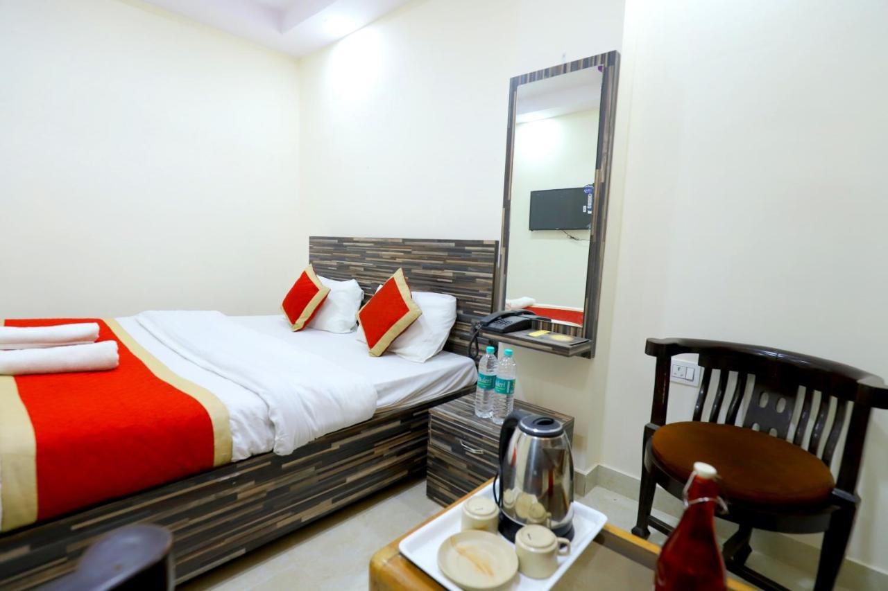 Umra Grace - Hotel In Haridwar By Perfect Stayz Exteriör bild
